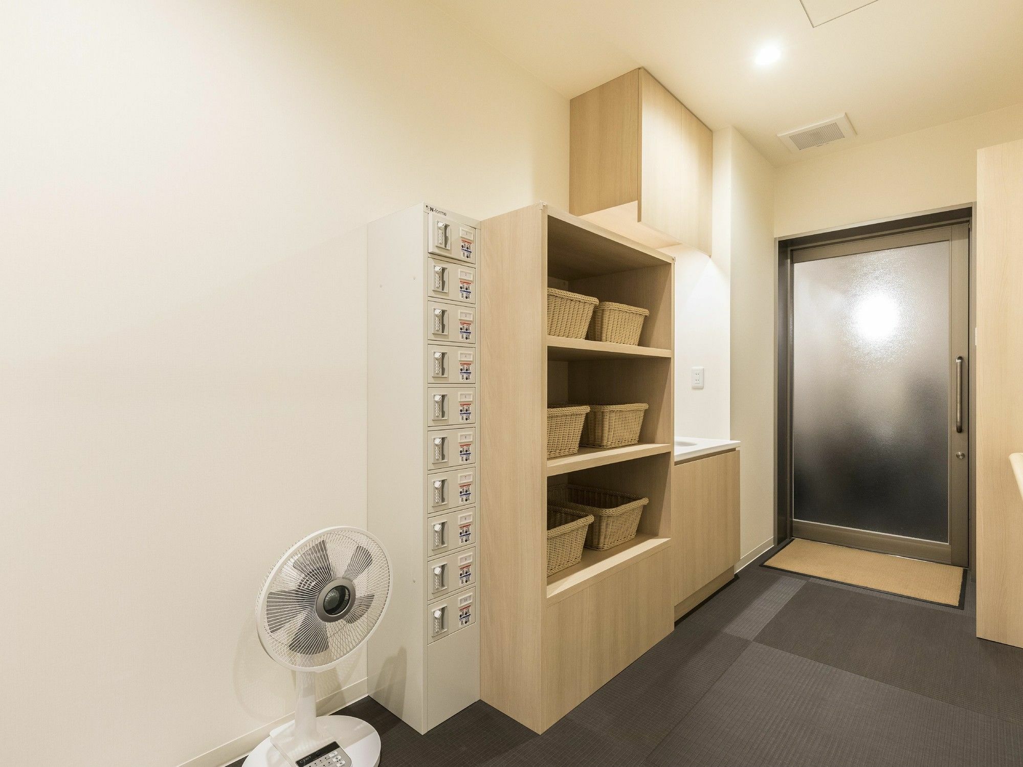 Wing International Hakata Shinkansenguchi Hotel 3*